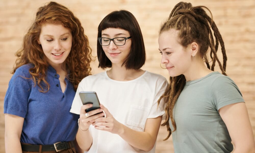 SocialMediaGirls