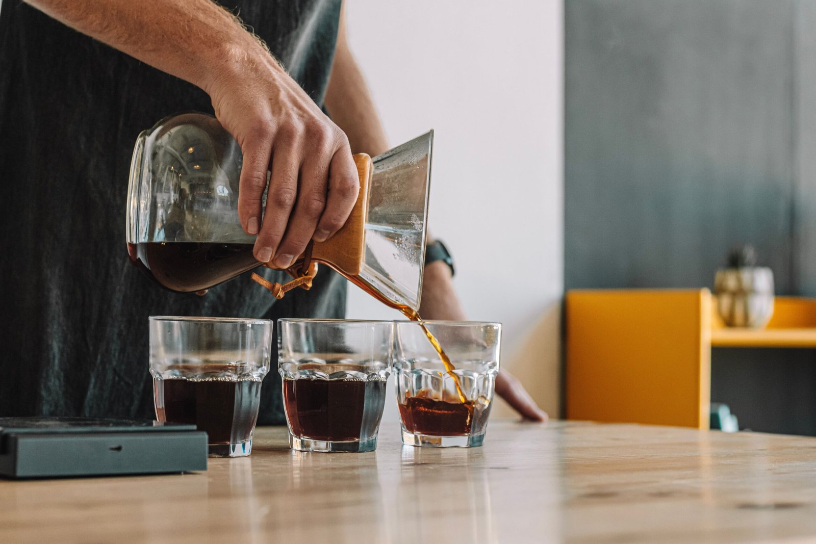 how to brew pour over coffee